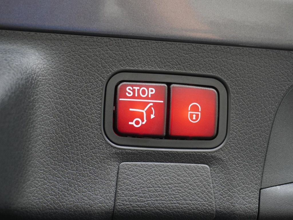 Mercedes-Benz CLA 180 Shooting Brake Star Edition Luxury Line