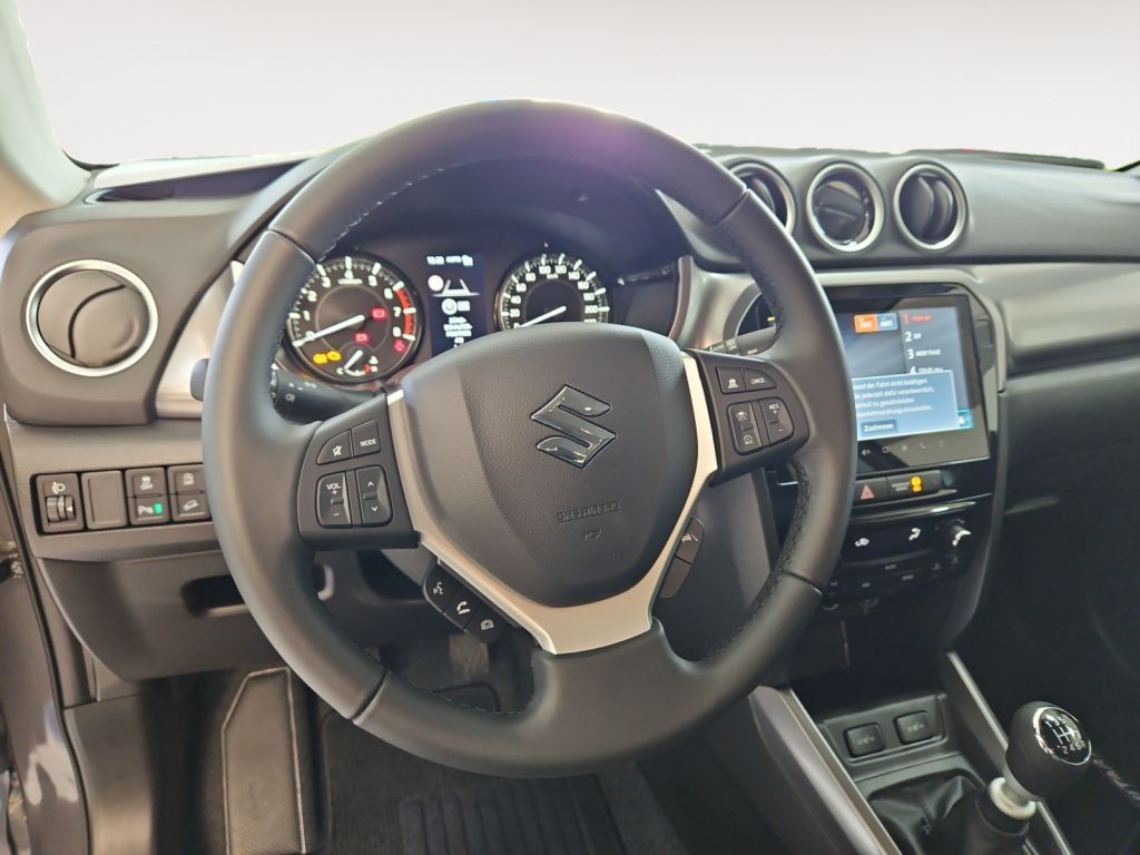 Fahrzeugabbildung Suzuki Vitara 1.4 Mild Hybrid Allrad Comfort Navi LED