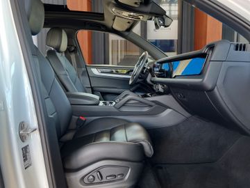 Porsche Cayenne - 6