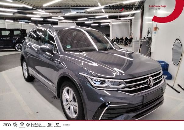 Volkswagen Tiguan R-Line 2.0 TDI DSG AHK Pano RFK Matrix AC