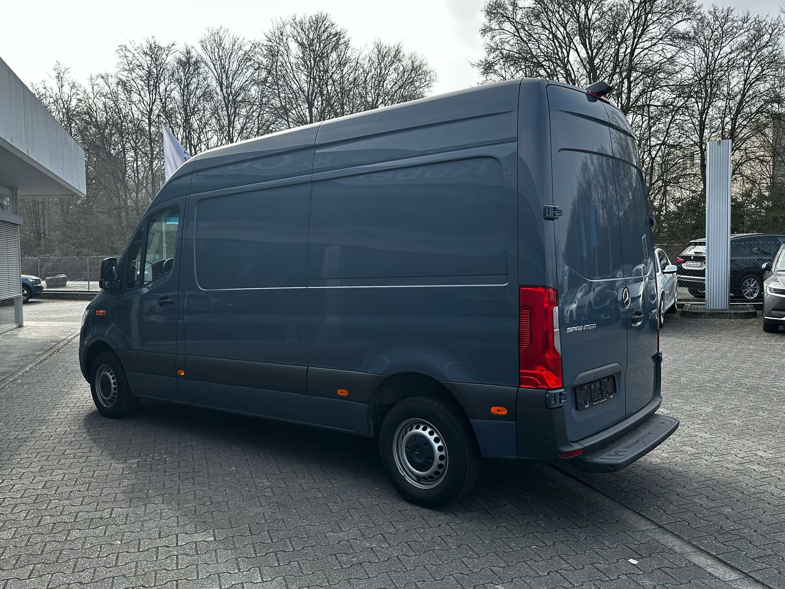 Fahrzeugabbildung Mercedes-Benz Sprinter 315d 9G FWD L2/H2 LED+NAV+360+ACC+VOLL+