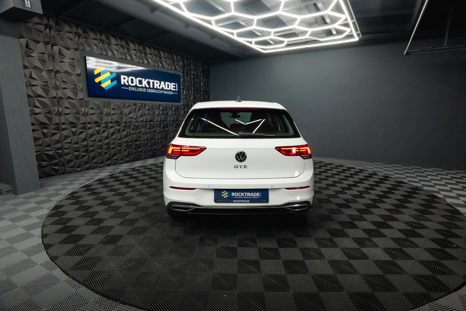 Fahrzeugabbildung Volkswagen Golf VIII Lim. GTE eHybrid Sport | LED | ACC