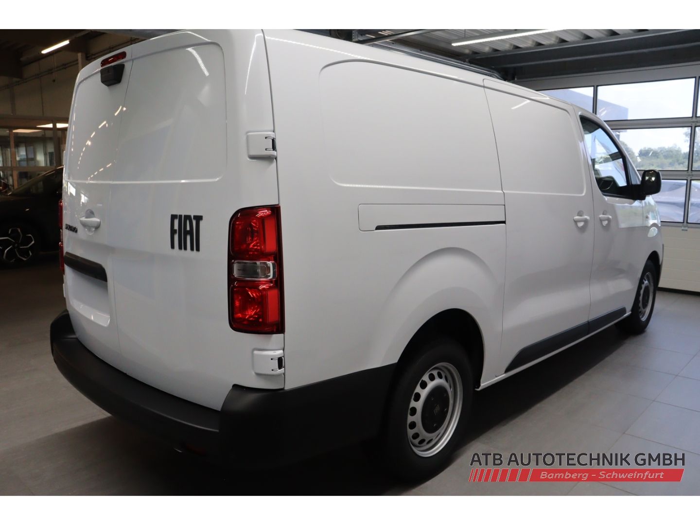 Fahrzeugabbildung Fiat Scudo Serie 2 Kastenwagen L3 2.0 Hdi 145 PS Comf