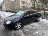 Volkswagen Eos 2.0 FSI Standard - Volkswagen Eos: Standard