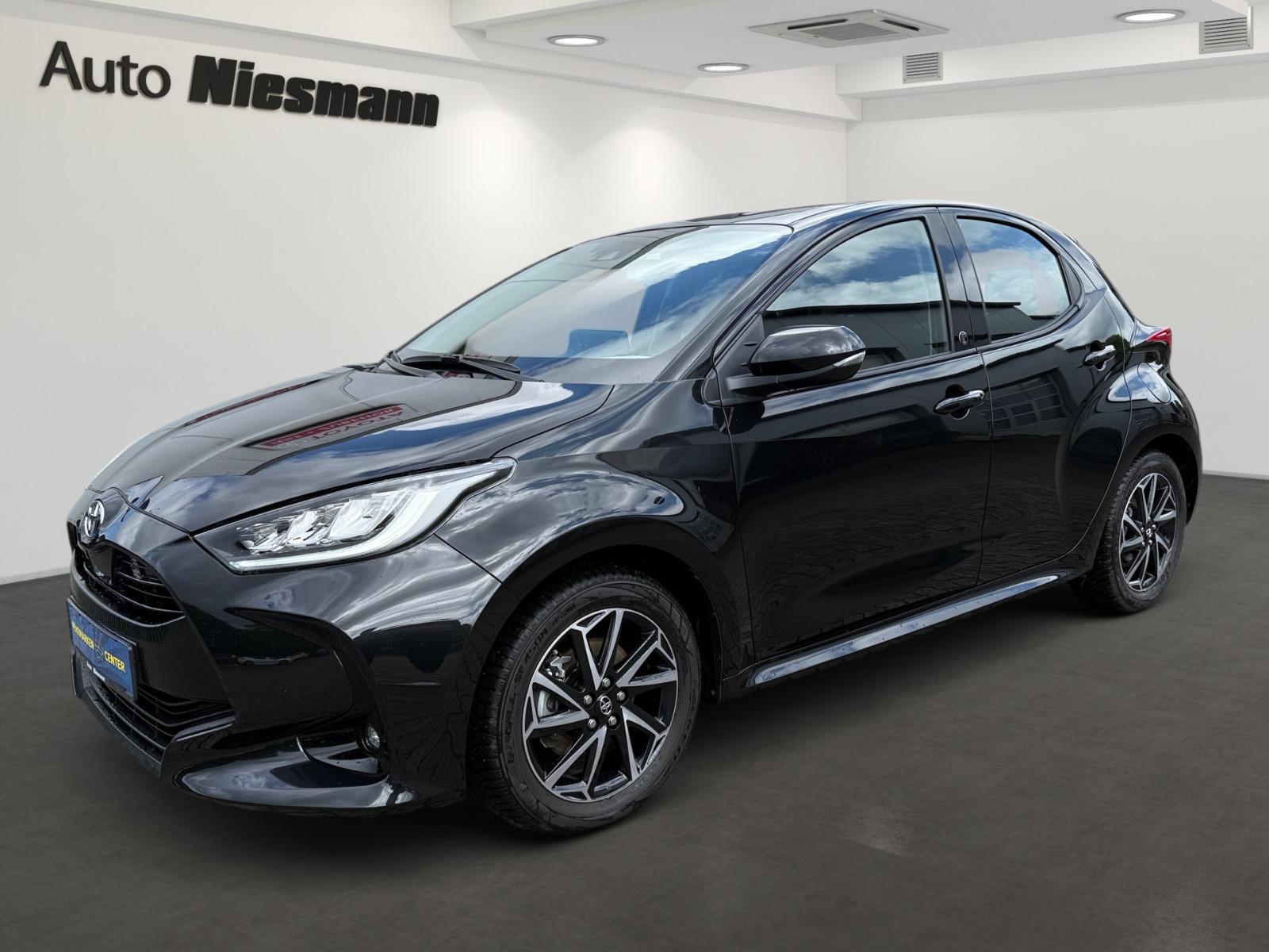 Toyota Yaris 1.5-l-VVT-i Hybrid CVT Team Deutschland