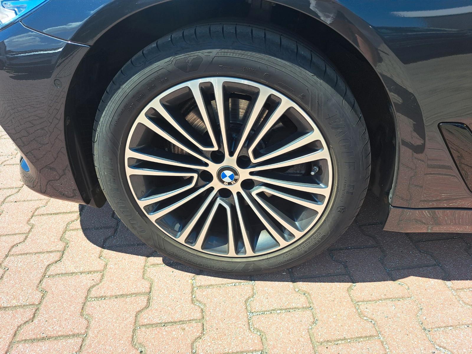 BMW 520 5 Touring 520 i Sport Line
