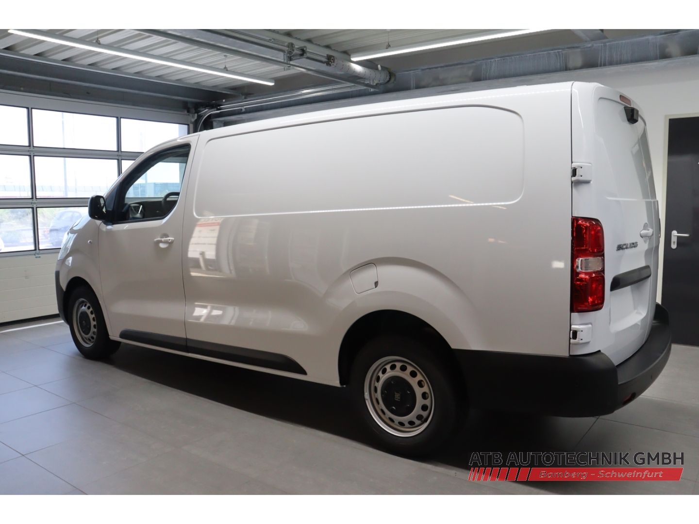 Fahrzeugabbildung Fiat Scudo Serie 2 Kastenwagen L3 2.0 Hdi 145 PS Comf