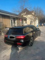 Mercedes-Benz E 200 T Autom., AMG Line, Night, Burmester - gebrauchte Mercedes-Benz E 200 aus dem Jahr 2021