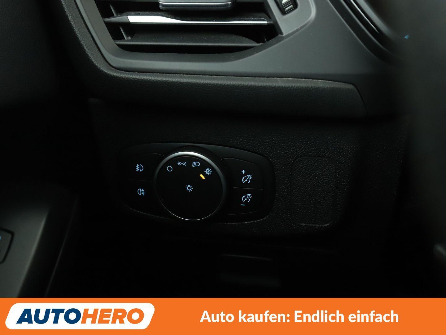 Ford Focus 1.0 EcoBoost ST-Line*NAVI*LED*TEMPO*CAM*