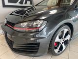 Volkswagen Golf VII GTI/NAVI/PANO/XENON/AppleCarPlay/1.Hand - Autos mit Allradantrieb