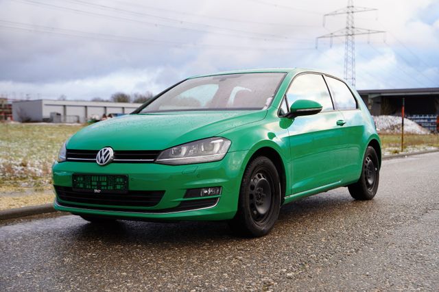 Volkswagen Golf VII / 1. Hand / 8-Fach / Sportausstattung