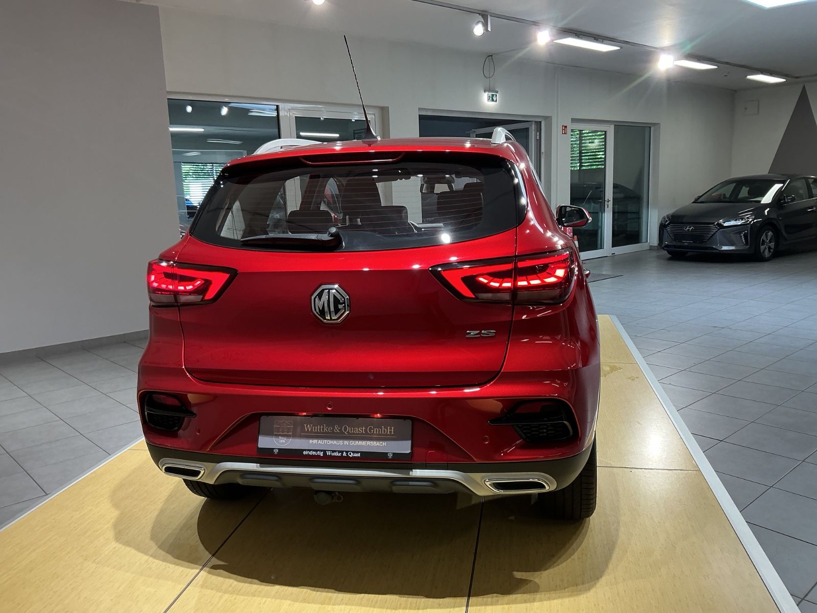 MG ZS