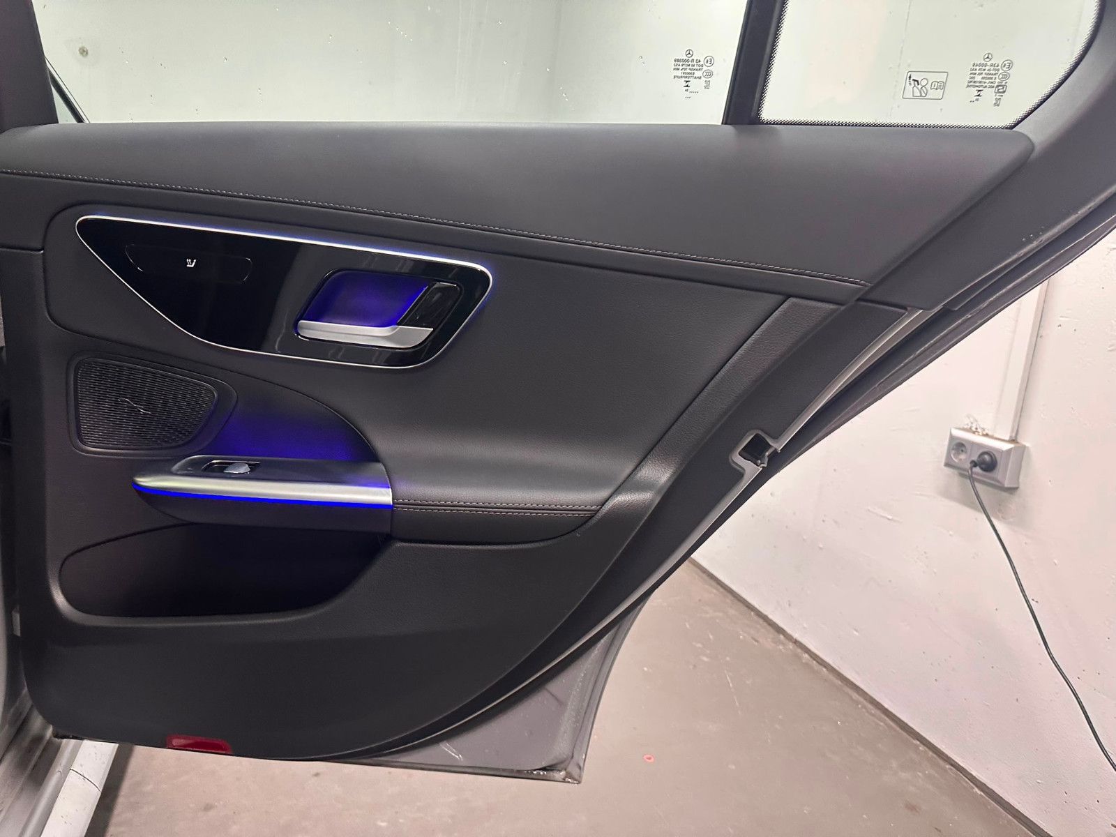 Fahrzeugabbildung Mercedes-Benz C 63 S E PERFORMANCE *KERAMIK*PANORAMA*