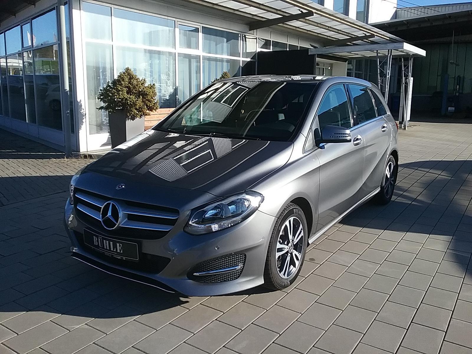 Mercedes-Benz B 180 URBAN+AUTOMATIK+NAVI+SITZHEIZ.+PARK-ASSIST