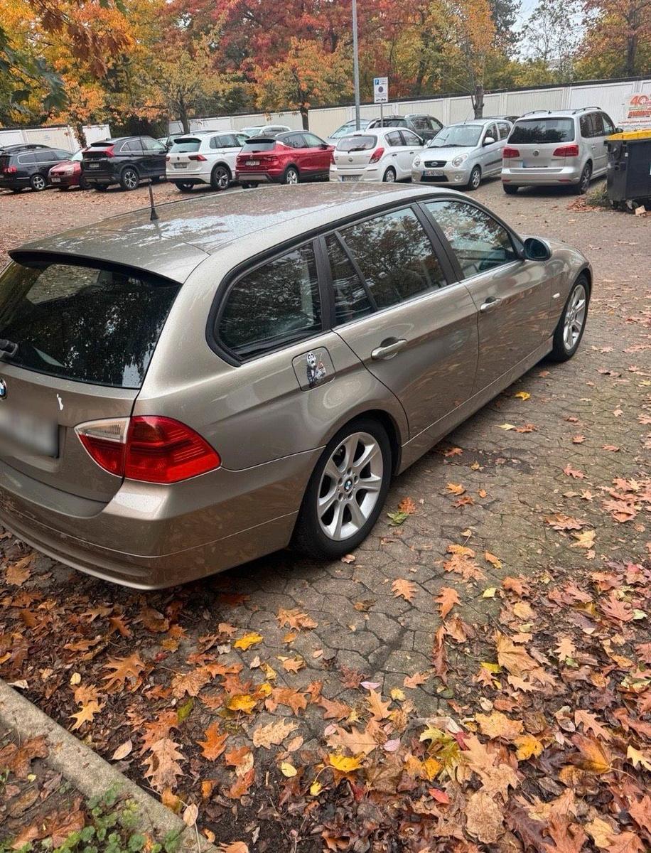 BMW 320 2008 — photo 6