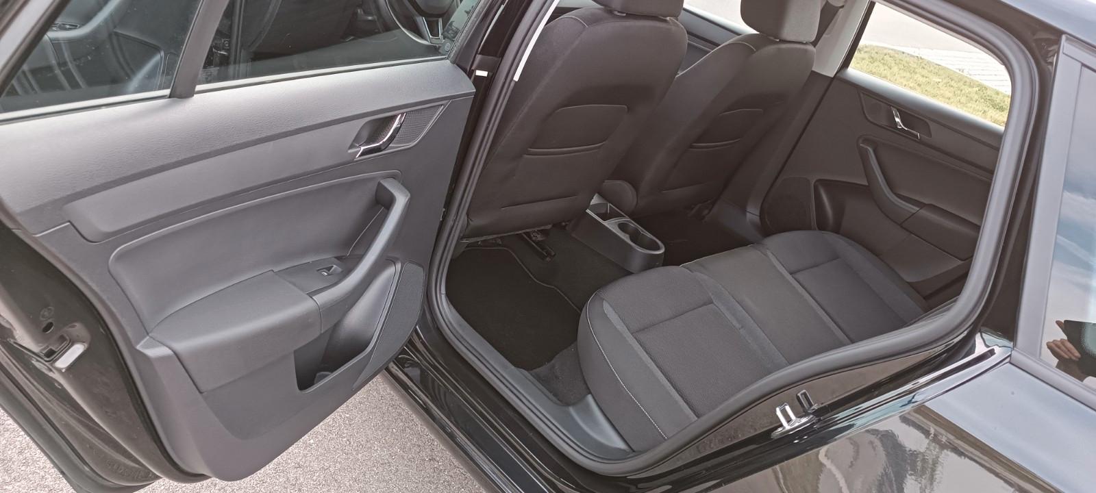 Skoda Rapid 2013 — photo 11