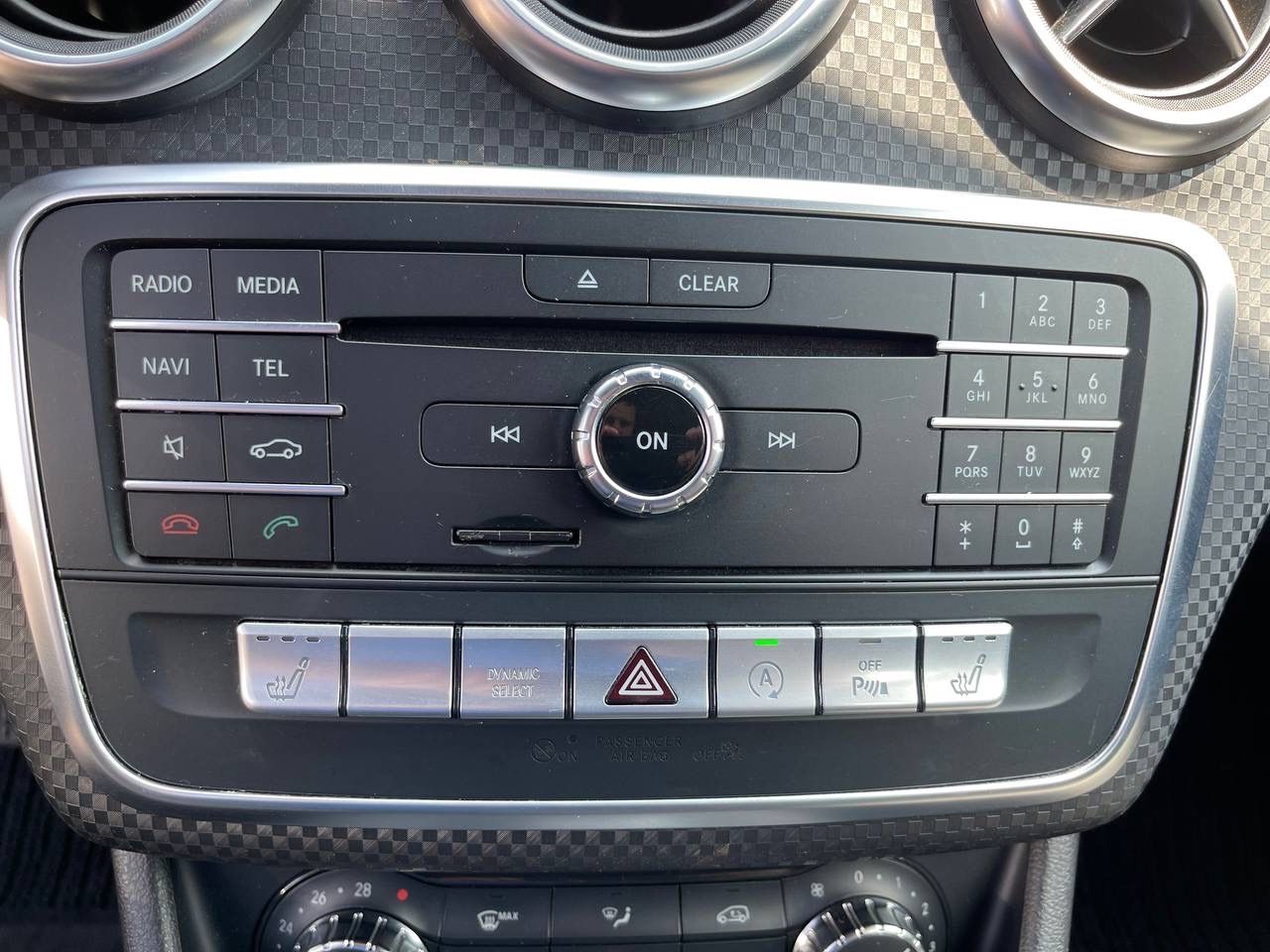 Fahrzeugabbildung Mercedes-Benz A 200 Urban*Rückfahrkamera*LED*Tempomat
