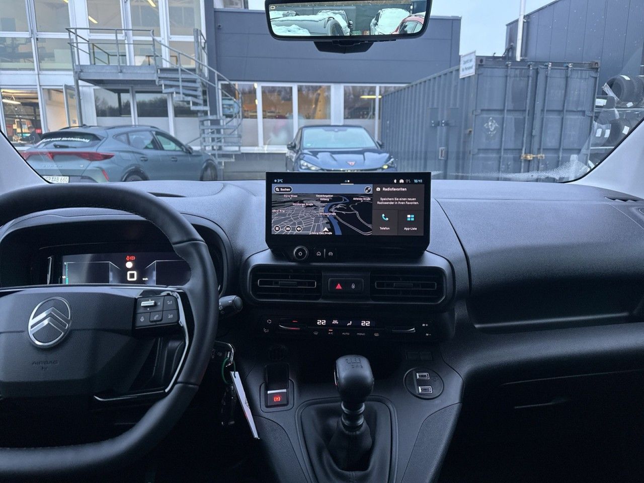 Fahrzeugabbildung Citroën Berlingo Kastenwagen M XTR Diesel 100