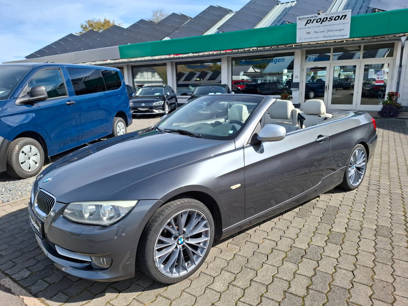 BMW BMW 320 d Cabrio 18"ALU NAVI SHZ XENON LEDER