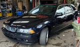 BMW E39 520 ia - BMW 520 aus 2000: 520i