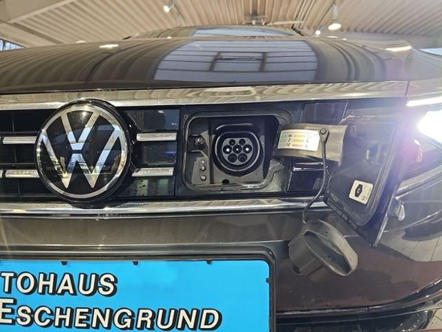 Fahrzeugabbildung Volkswagen Passat Variant 1.4 DSG Hybrid GTE UPE 62TEUR PAN