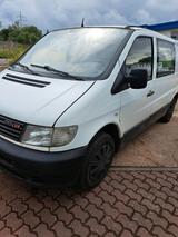 Mercedes-Benz Mercedes Video Baustelle Fahrzeug. - gebrauchte Mercedes-Benz Vito aus dem Jahr 2002