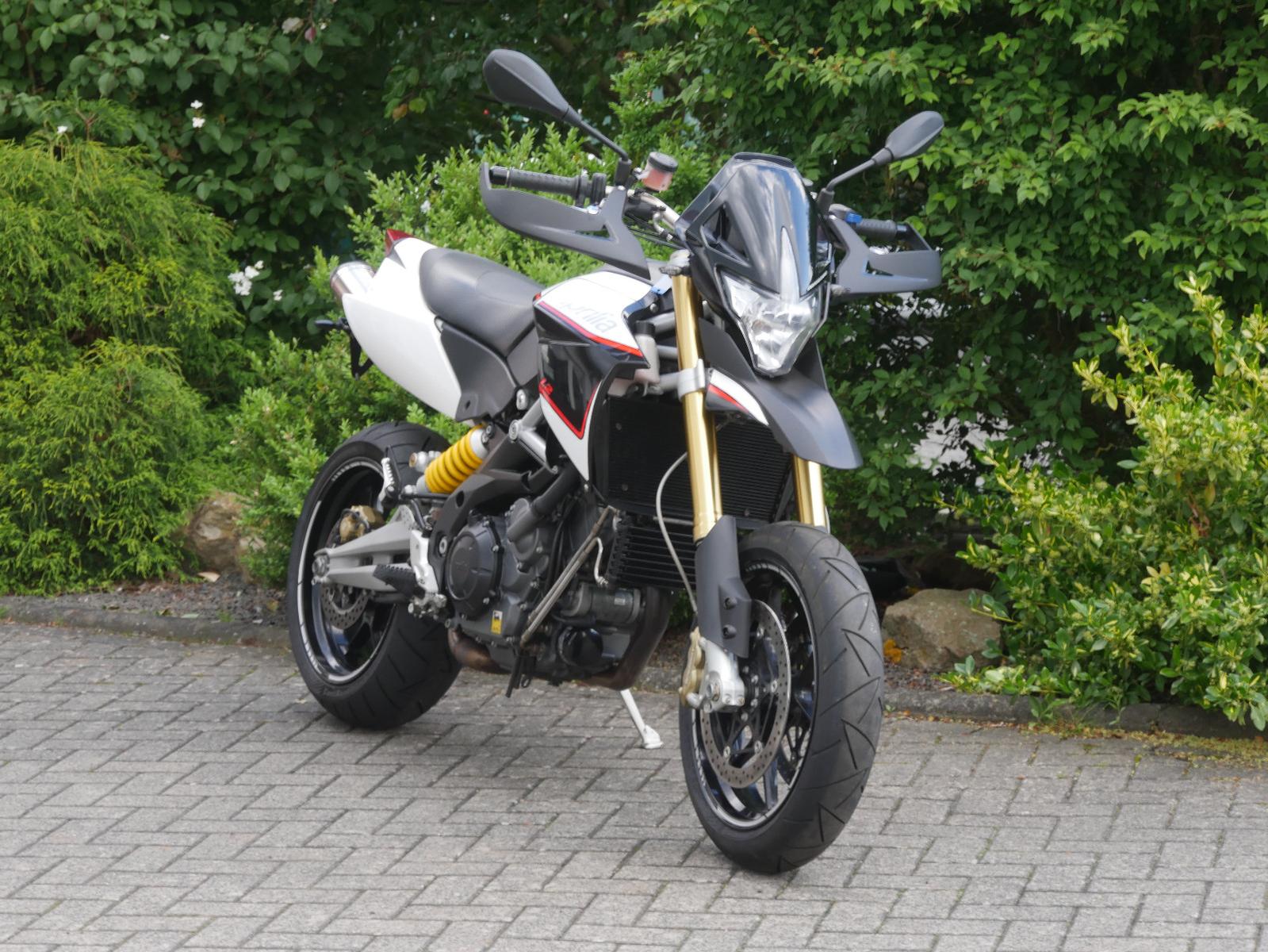 Aprilia Dorsoduro 1200