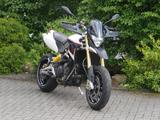 Aprilia Dorsoduro 1200 - APRILIA 1200