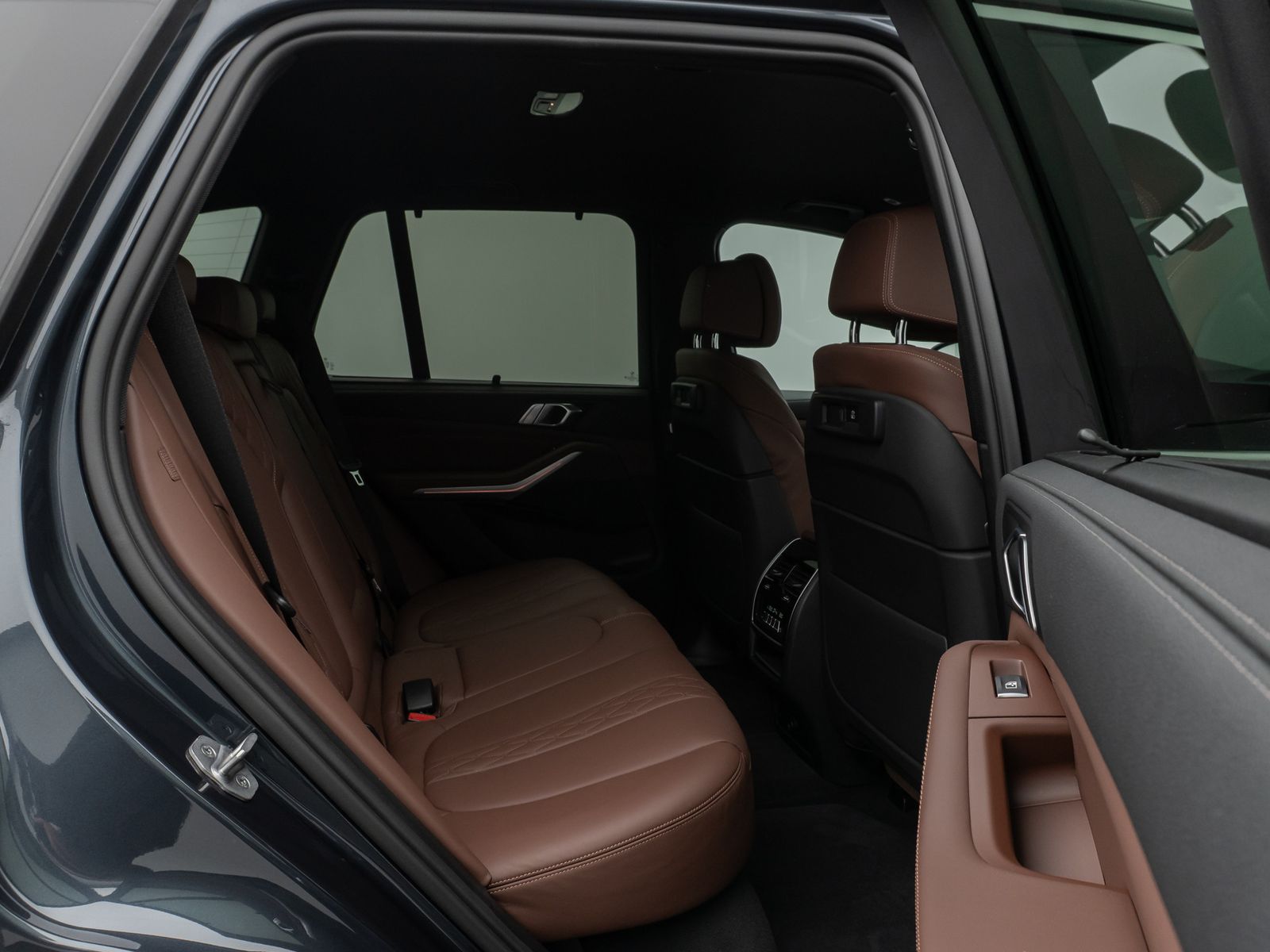 Fahrzeugabbildung BMW X5 xD30d M Sport Laser DAB HiFi AHK DiplayKey
