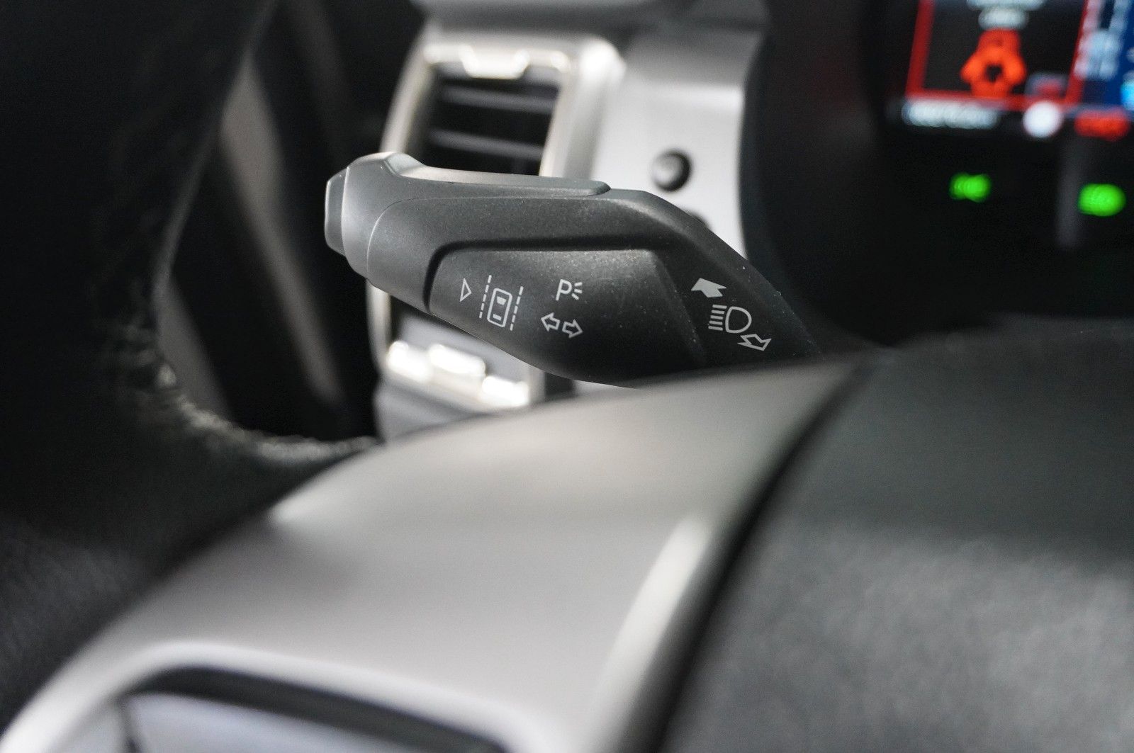 Fahrzeugabbildung Ford Ranger 2.0D LIMITED 4X4 EXTRA NAVI/LED/LEDER/AHK