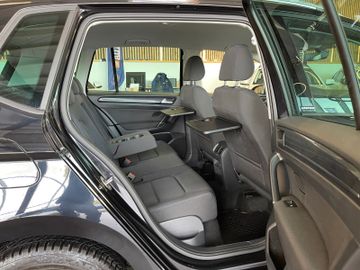 MYAUTOCENTER – Gebraucht- und Jahreswagen mit Werkstattservice in Pfaffenhofen Volkswagen Golf Sportsvan VII United *Navi*Klima*LED*