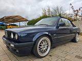 BMW 325 - BMW 325 aus 1990