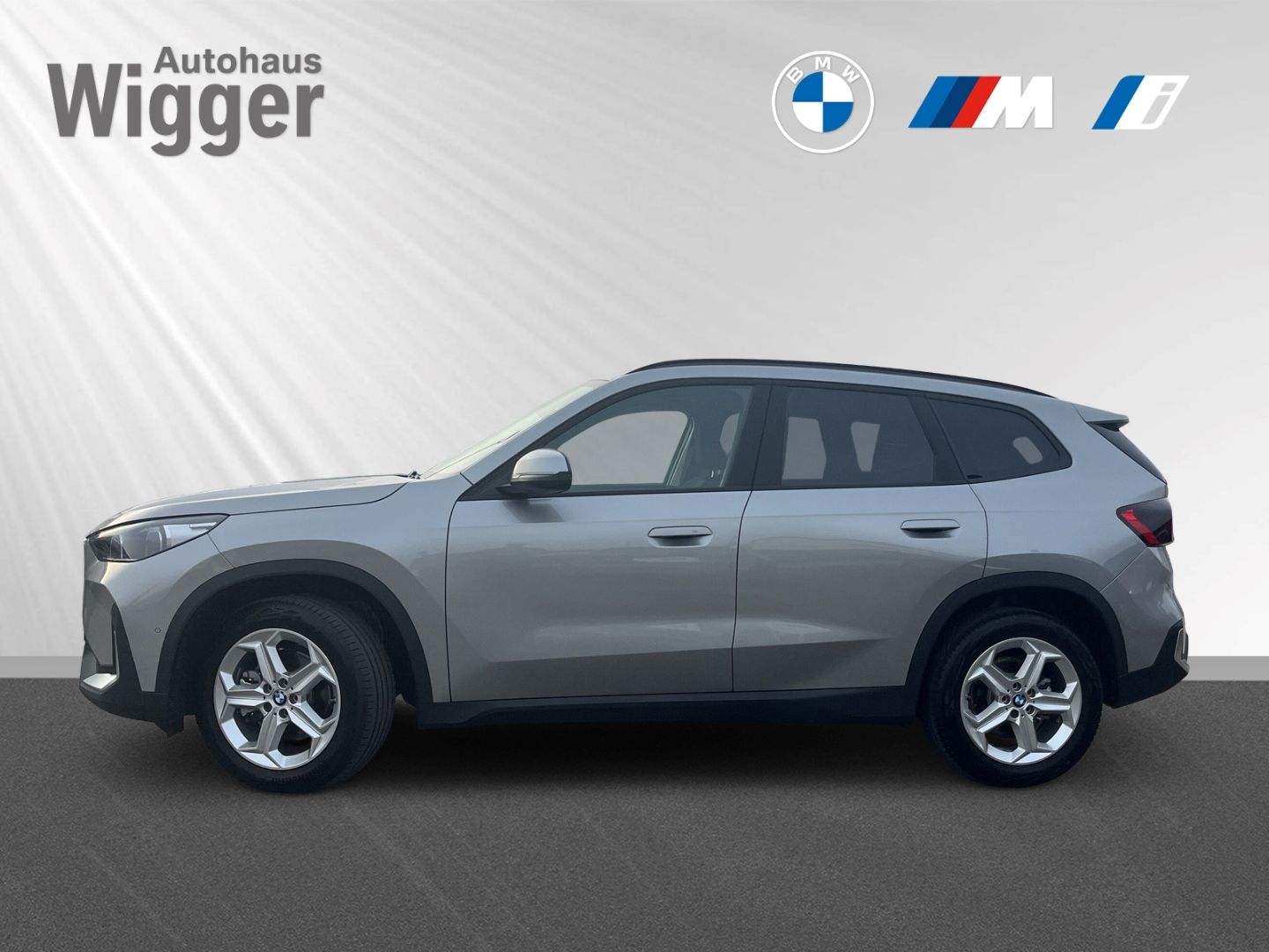BMW X1 20i sDrive HUD AHK Panoramadach Navi LED ACC foto 2