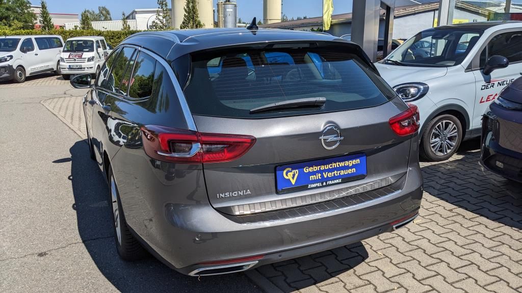 Insignia SportsTourer 2.0 CDTI Elegance AT8