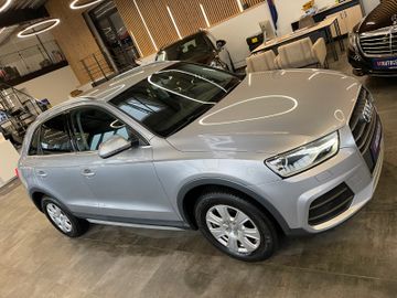 Audi Q3 design quattro *BI-XENON*PDC*NAVI*SHZ*MFL*LED