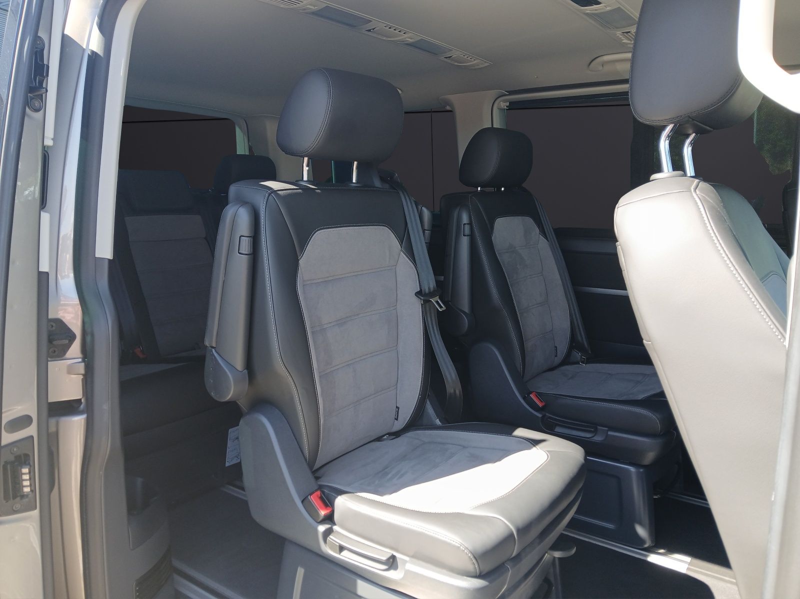 Fahrzeugabbildung Volkswagen T6 Multivan T6.1 TDI DSG 4-M Generation-Six STH