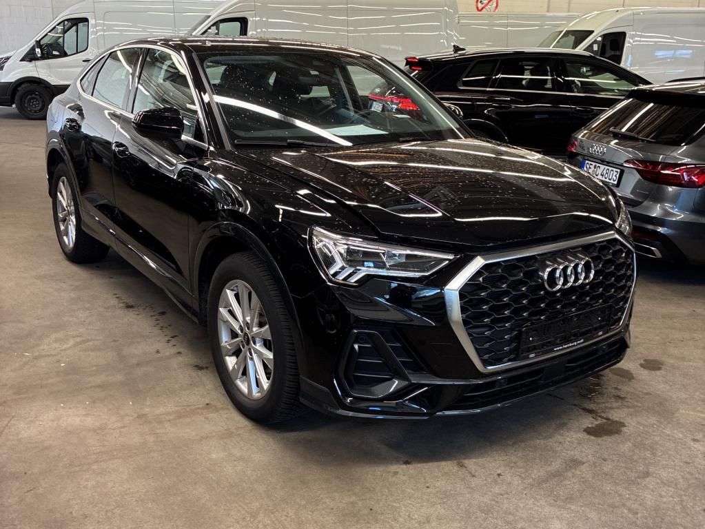 Image of Audi Q3