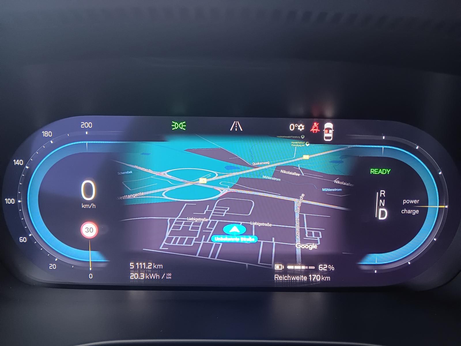 Fahrzeugabbildung Volvo XC40 Core Recharge Pure Electric 2WD