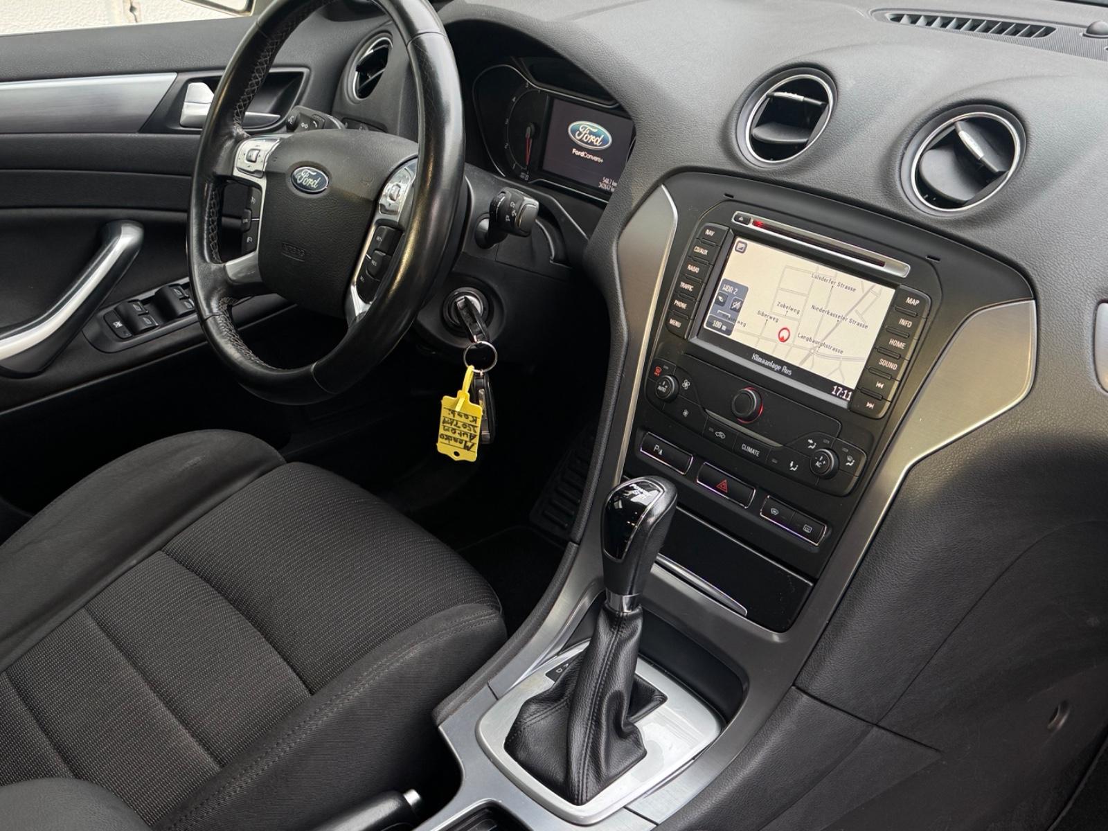 Ford Mondeo 2012 — photo 15
