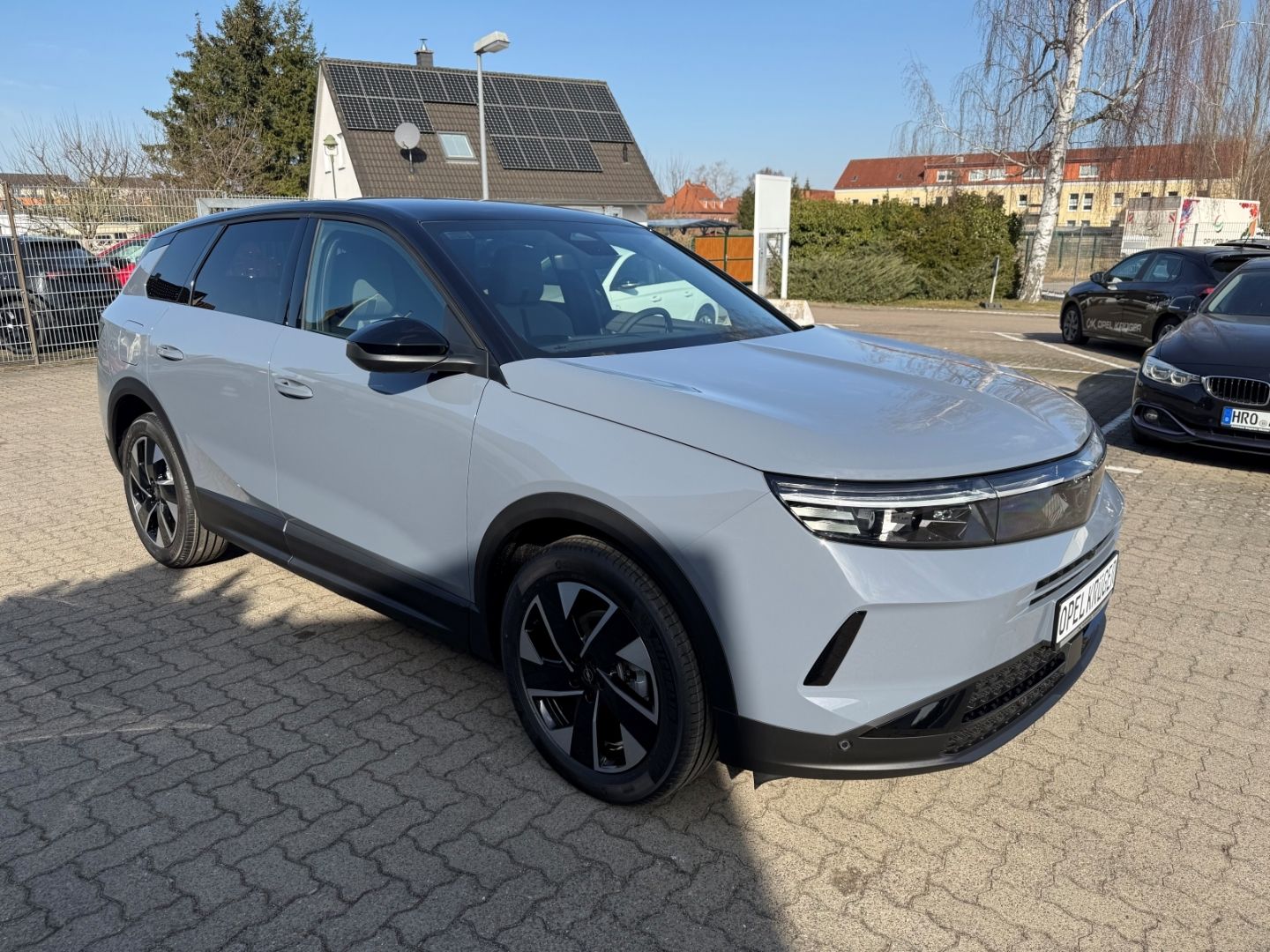 Fahrzeugabbildung Opel Grandland 1.2 48V Mild-Hybrid Ultimate mit AHK
