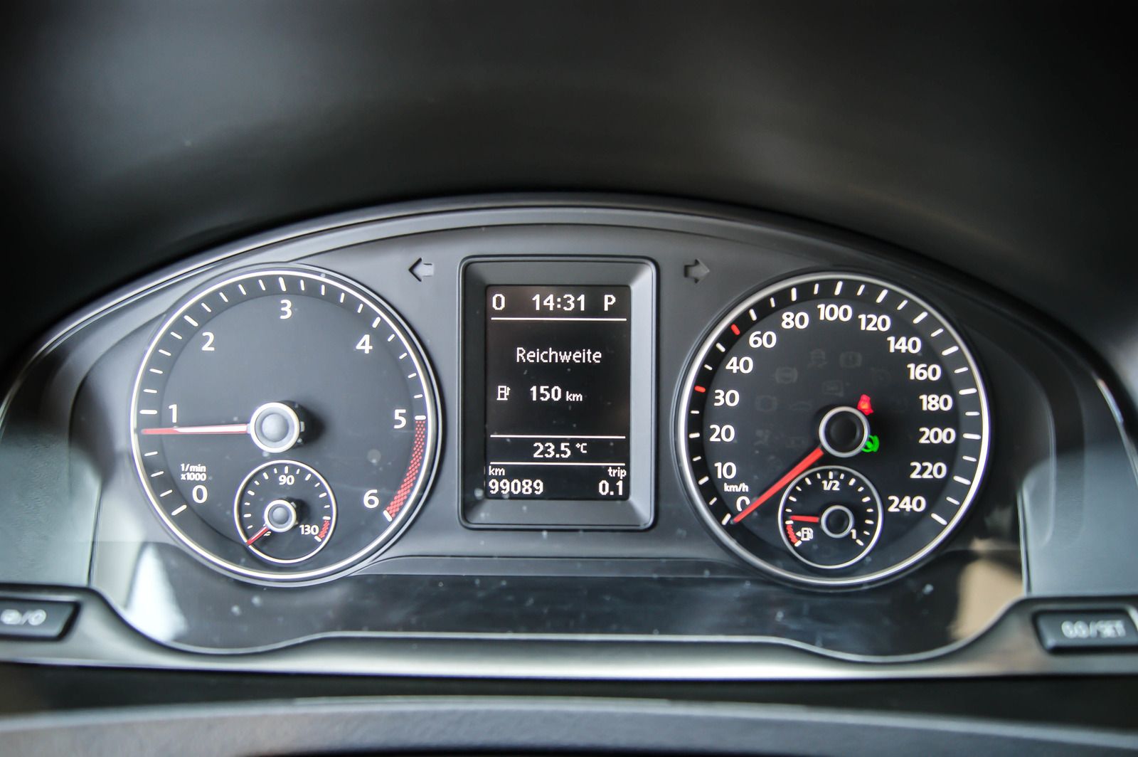 Fahrzeugabbildung Volkswagen T5 California Beach Aufstelldach 4Motion DSG 2HD