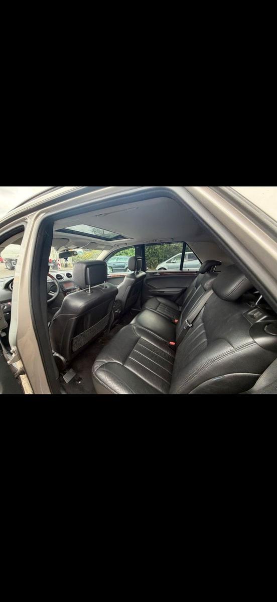 Mercedes-Benz ML500 2007 — photo 11
