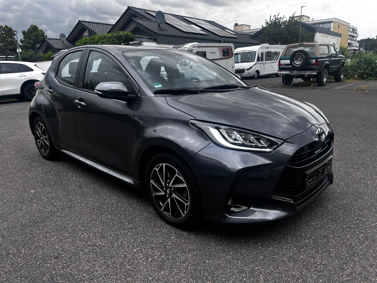 Toyota Yaris - 1