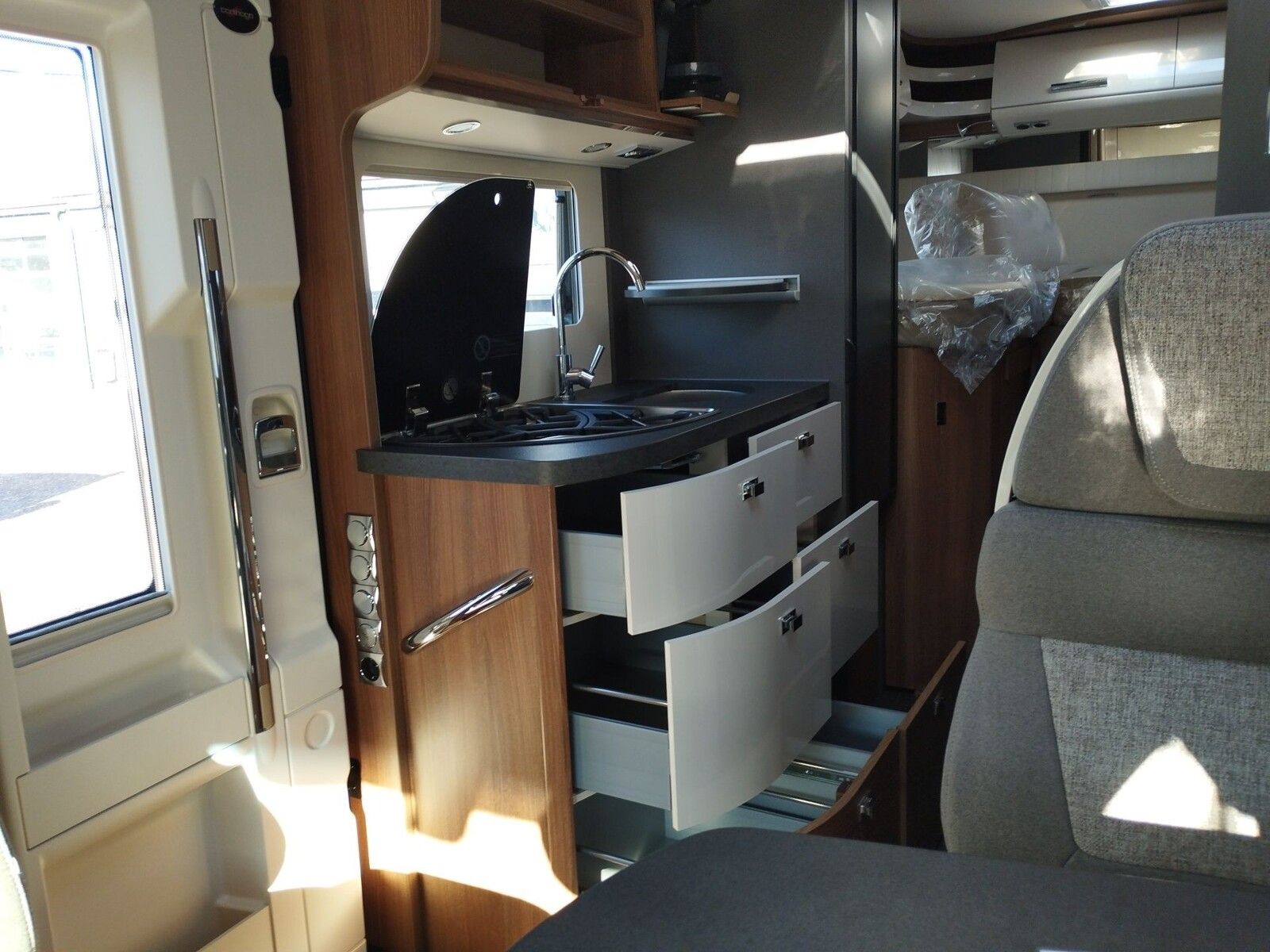 Fahrzeugabbildung Carthago C1-tourer T 143 KB LE comfort Navi, TV, Markise