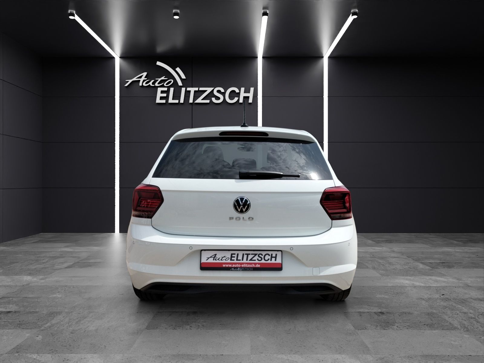 Fahrzeugabbildung Volkswagen Polo VI Highline TSI DSG LED ACC SHZ PDC WeConne