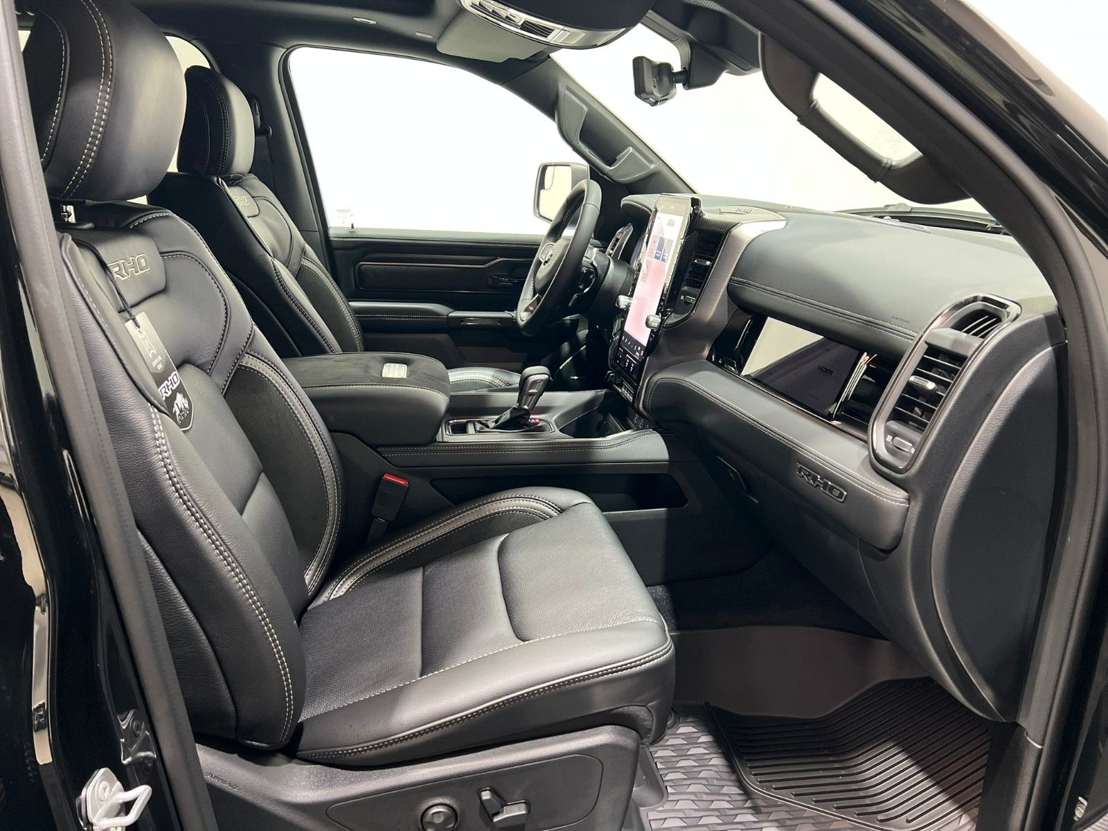 Fahrzeugabbildung Dodge RAM 1500 RHO H/O RED Ed.