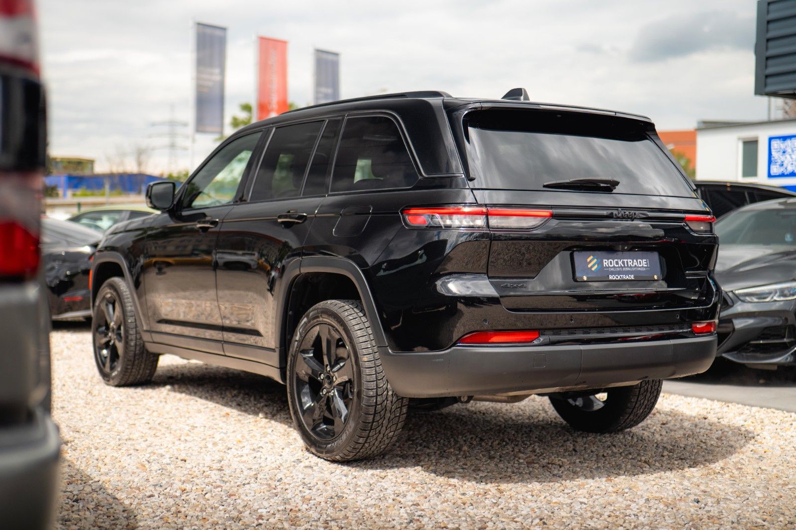 Fahrzeugabbildung Jeep Grand Cherokee 3.6 4x4 Altitude *ACC*Pano*LED*
