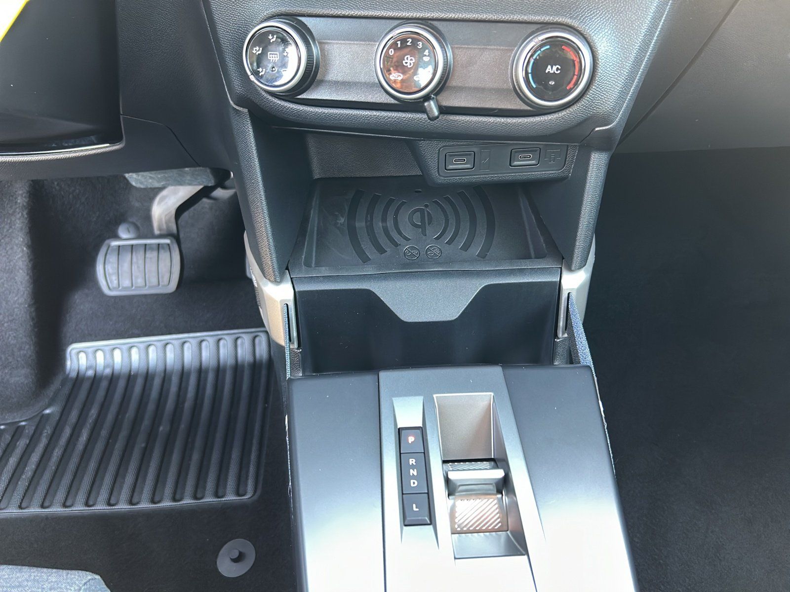 Fahrzeugabbildung Opel Frontera Edition Automatik ALLWETTER/PDC/TECH-PA