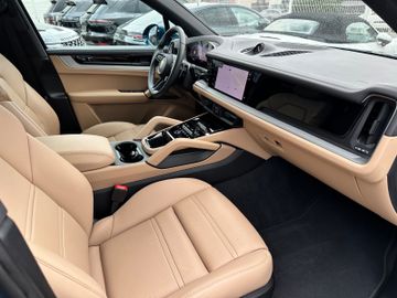 Porsche Cayenne - 12