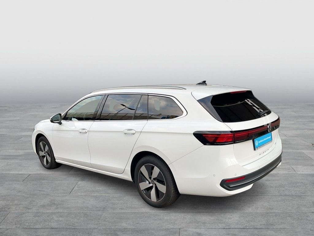Volkswagen Passat Variant 1.5 eTSI DSG Business Navi LED AH foto 5